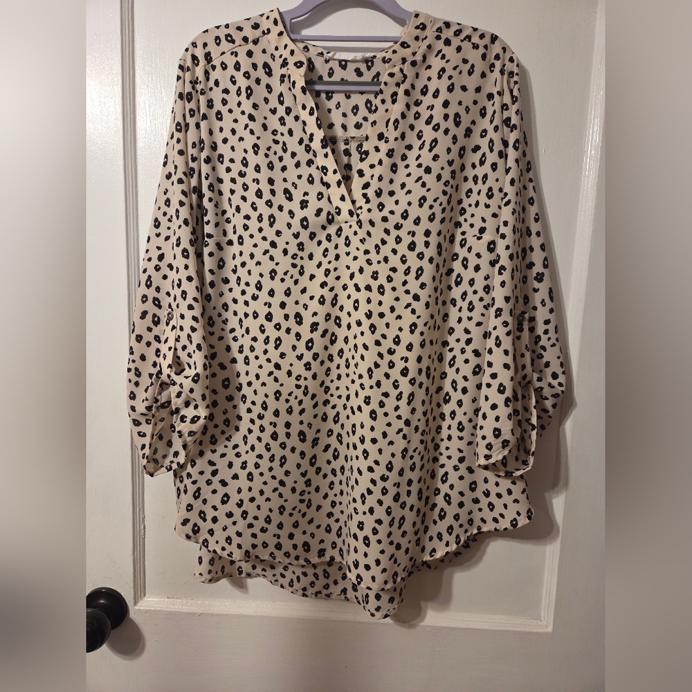 Lush Black and White Asymmetrical 3/4 Sleeve Blouse